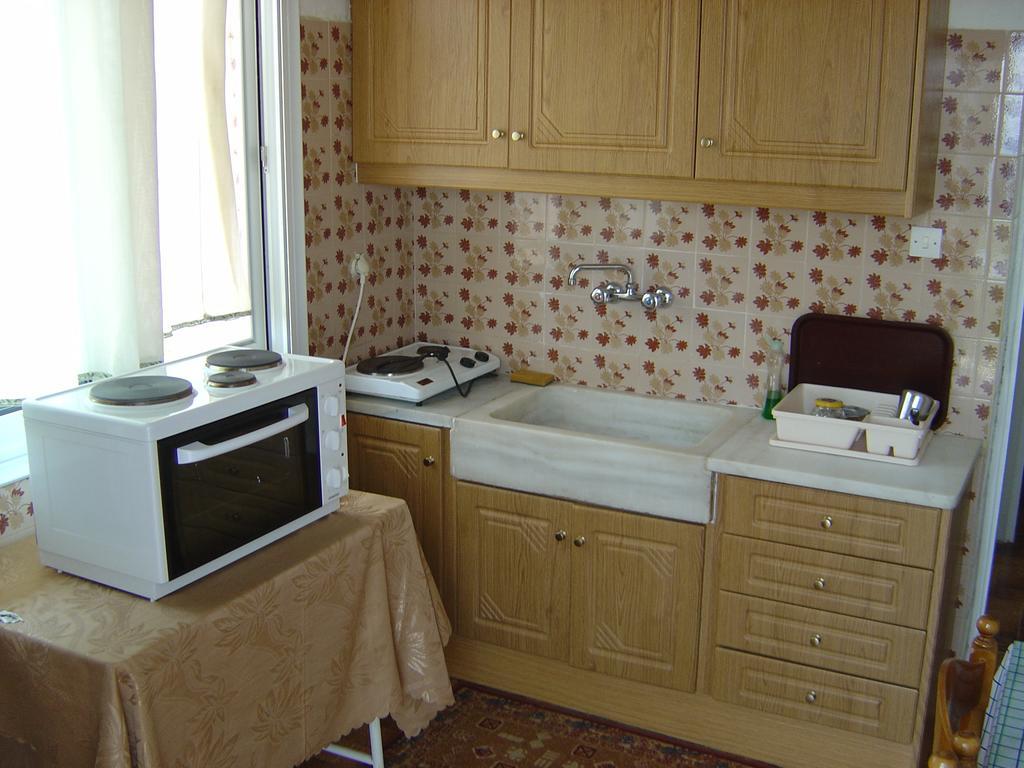 Kómboi Eleni Houses מראה חיצוני תמונה