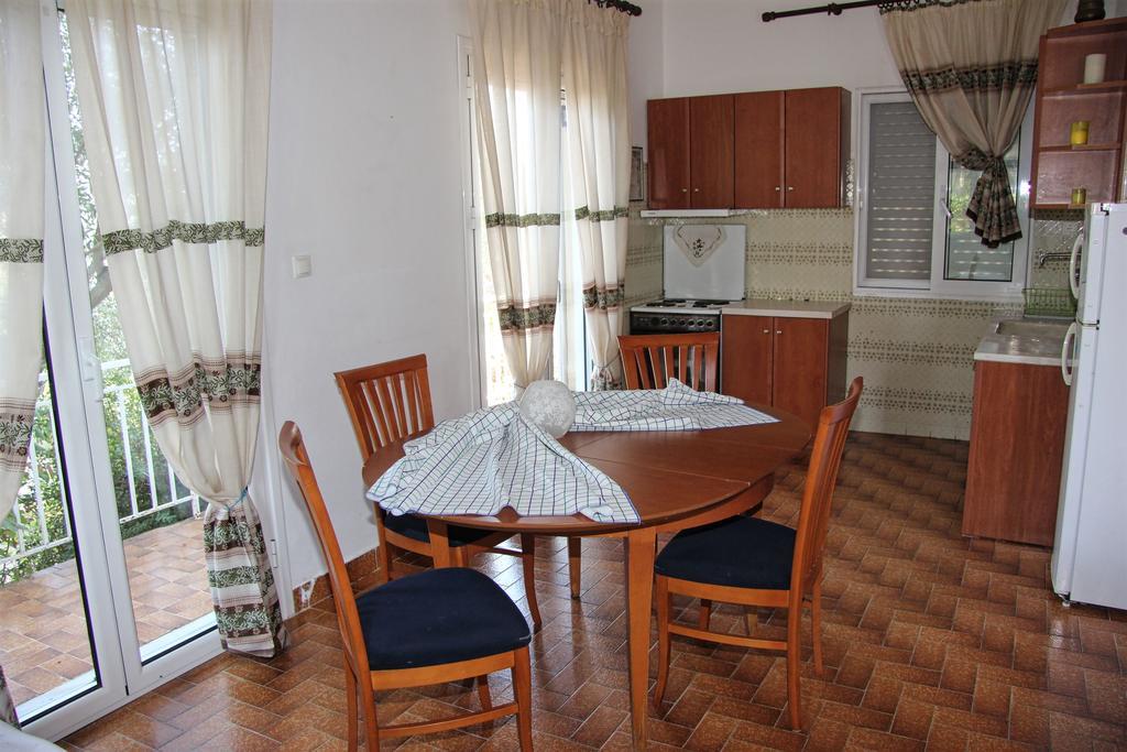 Kómboi Eleni Houses מראה חיצוני תמונה