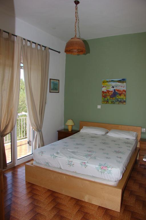 Kómboi Eleni Houses מראה חיצוני תמונה